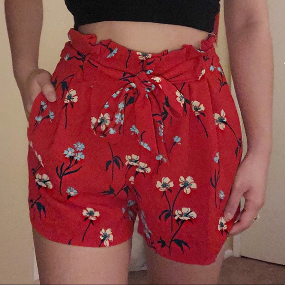 Zara Pants - ZARA Red Floral Shorts
